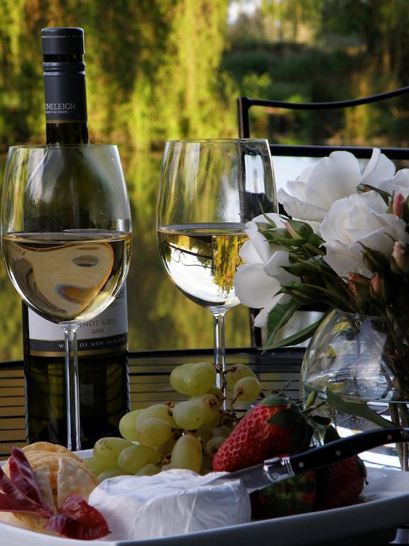 Revive On Oakview Boutique Beauty And Accommodation Ashburton Quarto foto